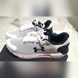 Under Armour 8 Mens shoes